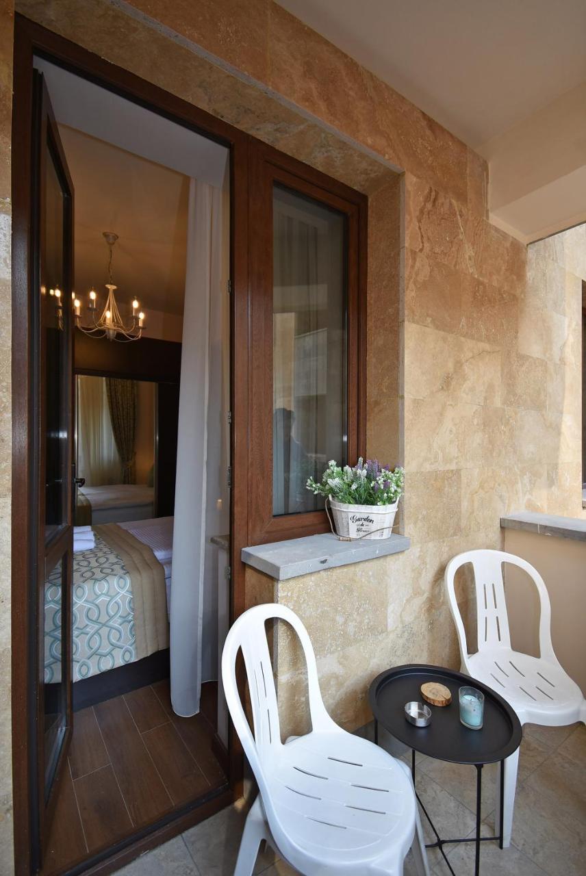 Yerevan4You Patio Екстериор снимка