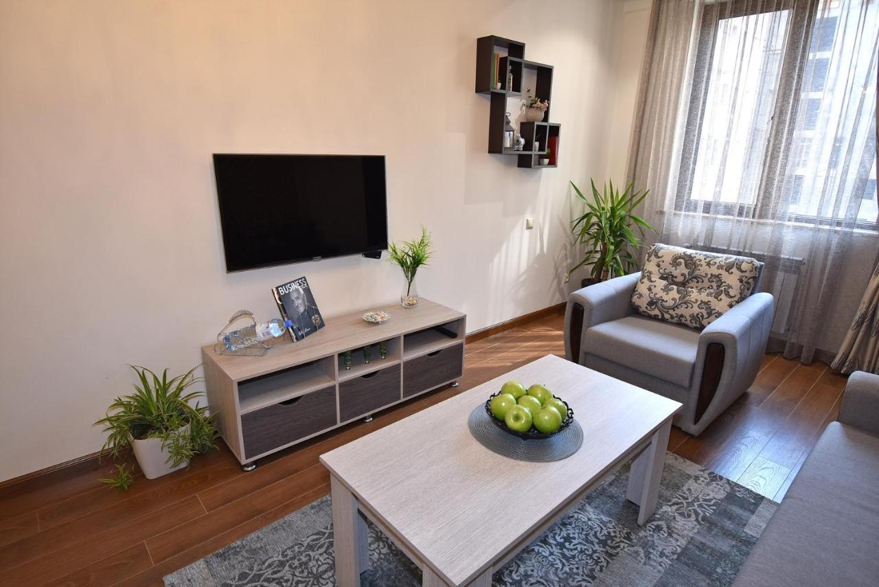Yerevan4You Patio Екстериор снимка